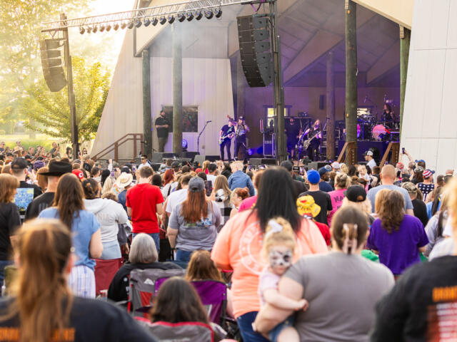 Brantley Gilbert performs at the Spring Into Summer Festival in Oak Grove on May 24, 2025. (Wesley Irvin)