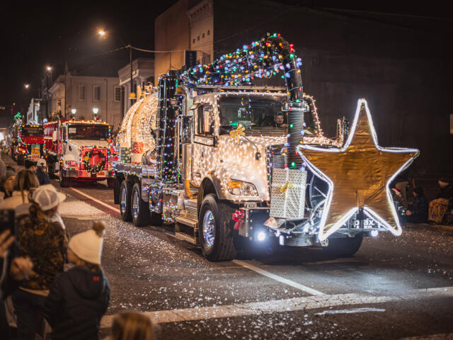 Hopkinsville Christmas Parade on December 13, 2025. (Wesley Irvin)