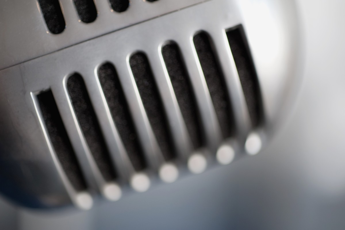 Microphone (Metro Creative)