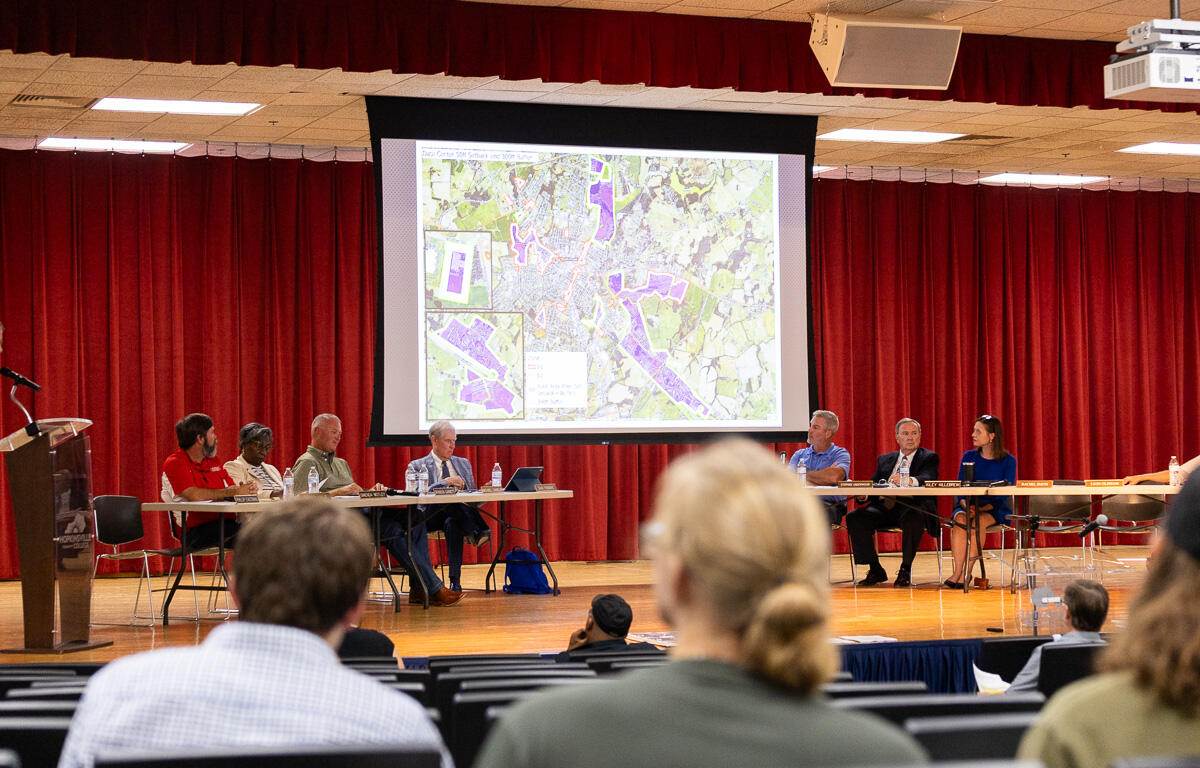 Residents attend a public hearing on proposed data center regulations at Hopkinsville Community College on September 28, 2026. (Wesley Irvin).