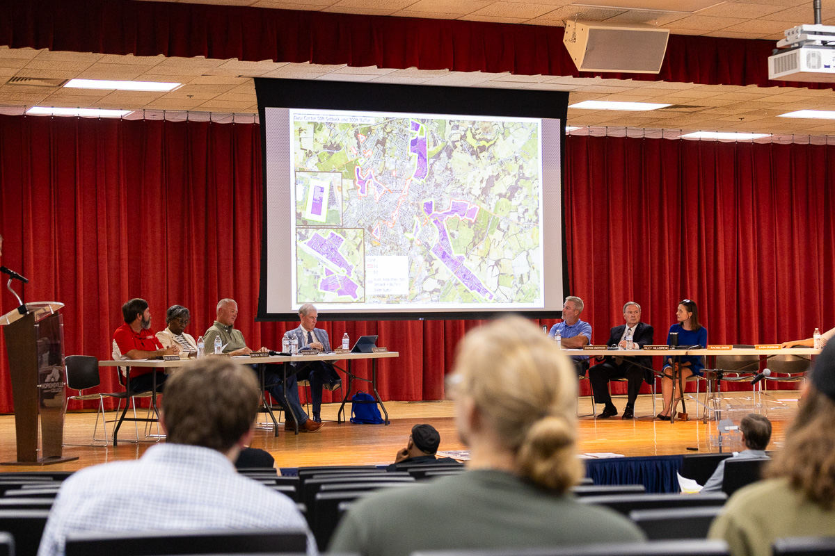 Residents attend a public hearing on proposed data center regulations at Hopkinsville Community College on September 28, 2026. (Wesley Irvin).