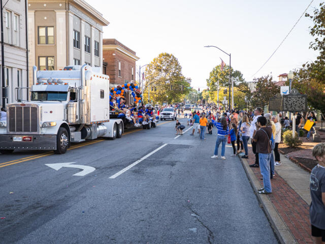 Christian County High School homecoming parade in Hopkinsville on October 11, 2026. (Wesley Irvin)